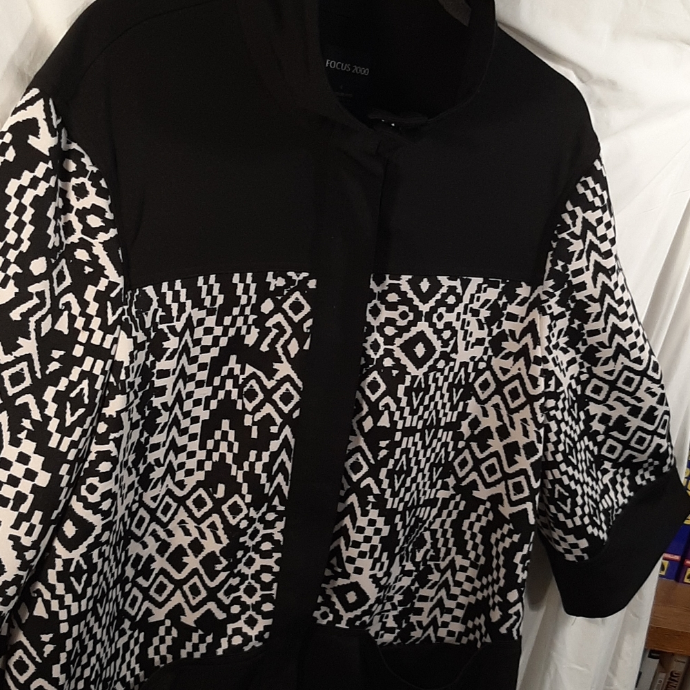 Jacket - Picture 2 of 5